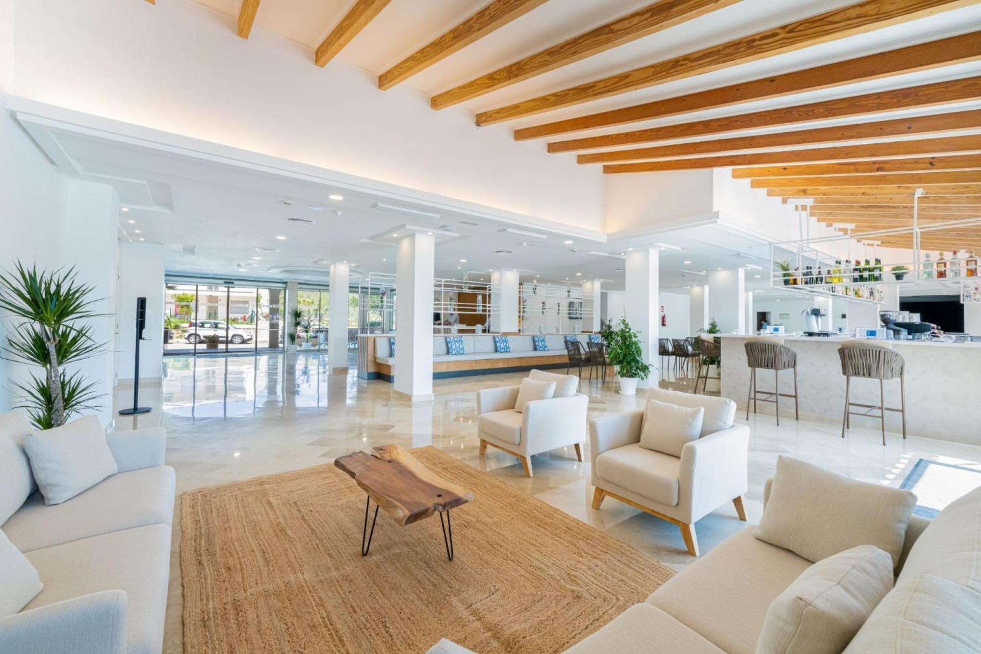 Aparthotel Ferrer Lime Isabel Cala Bona  Extérieur photo